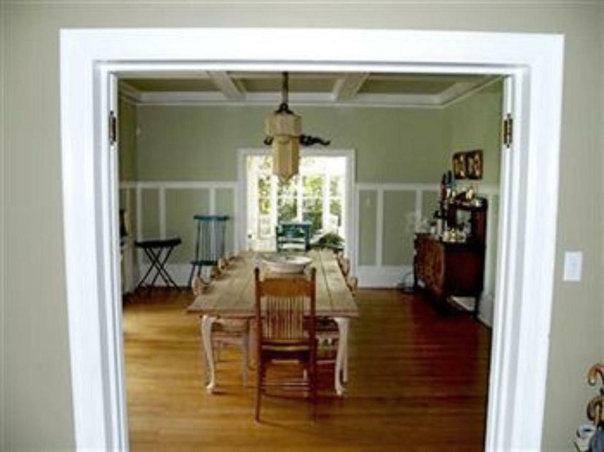 The Villa Bed & Breakfast (Adults Only) Tacoma Restaurante foto